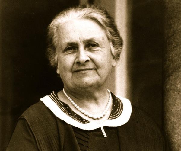 chuy&ecirc;n gia maria montessori