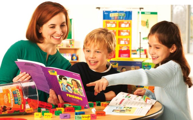Phương ph&aacute;p gi&aacute;o dục montessori nghệ thuật nu&ocirc;i dạy con