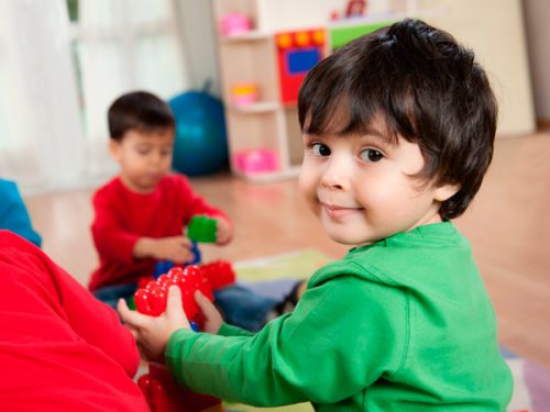 Nguy&ecirc;n tắc &aacute;p dụng phương ph&aacute;p montessori